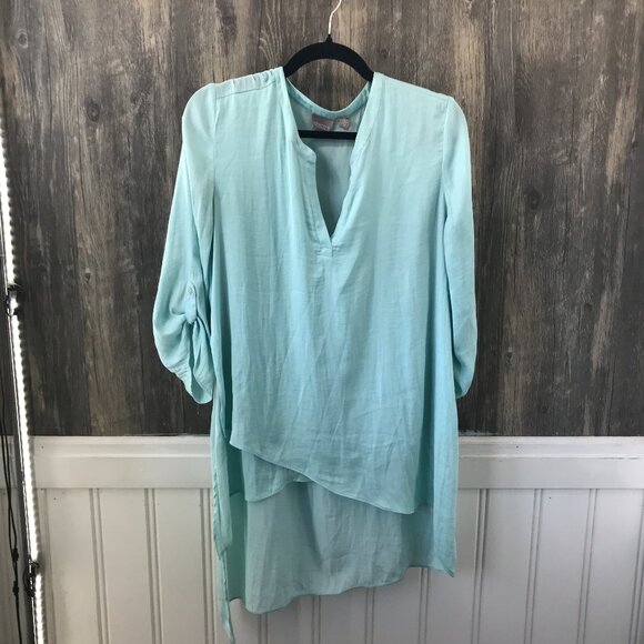 Chico's blue cross front lightweight tunic blouse size M - Picture 1 of 4